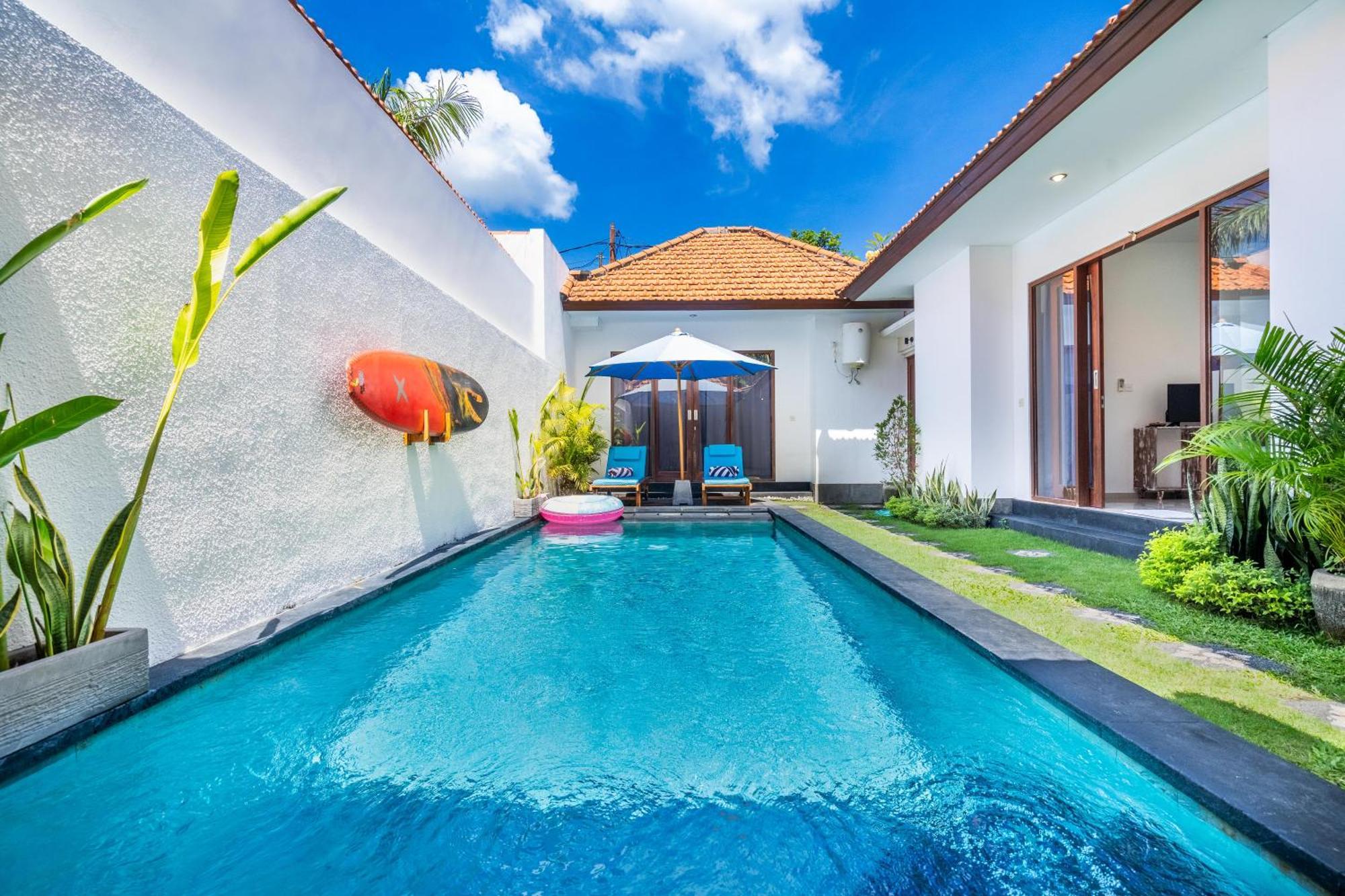 4-Bedroom Pool Villa Near Seminyak Center Экстерьер фото