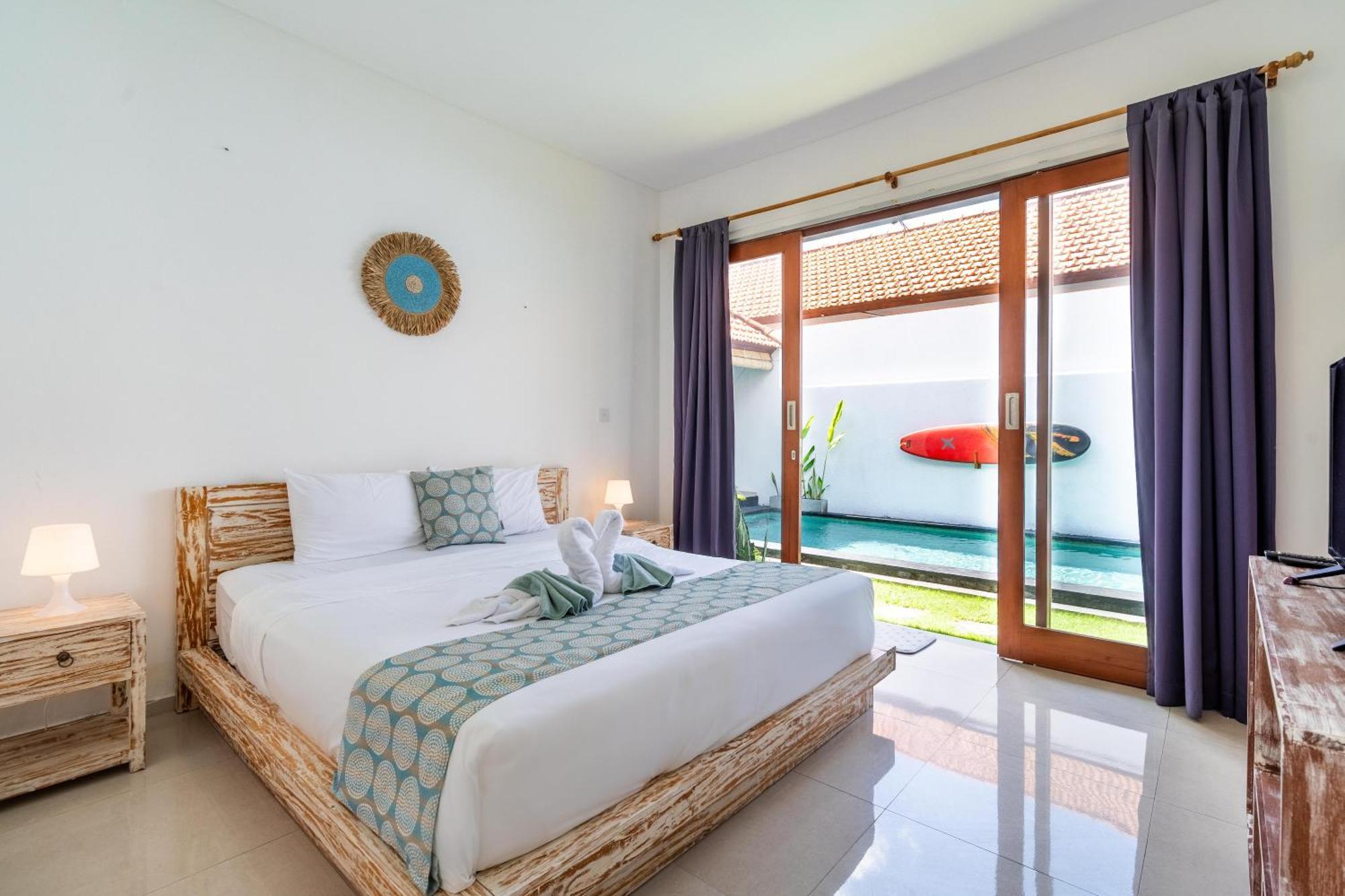 4-Bedroom Pool Villa Near Seminyak Center Экстерьер фото
