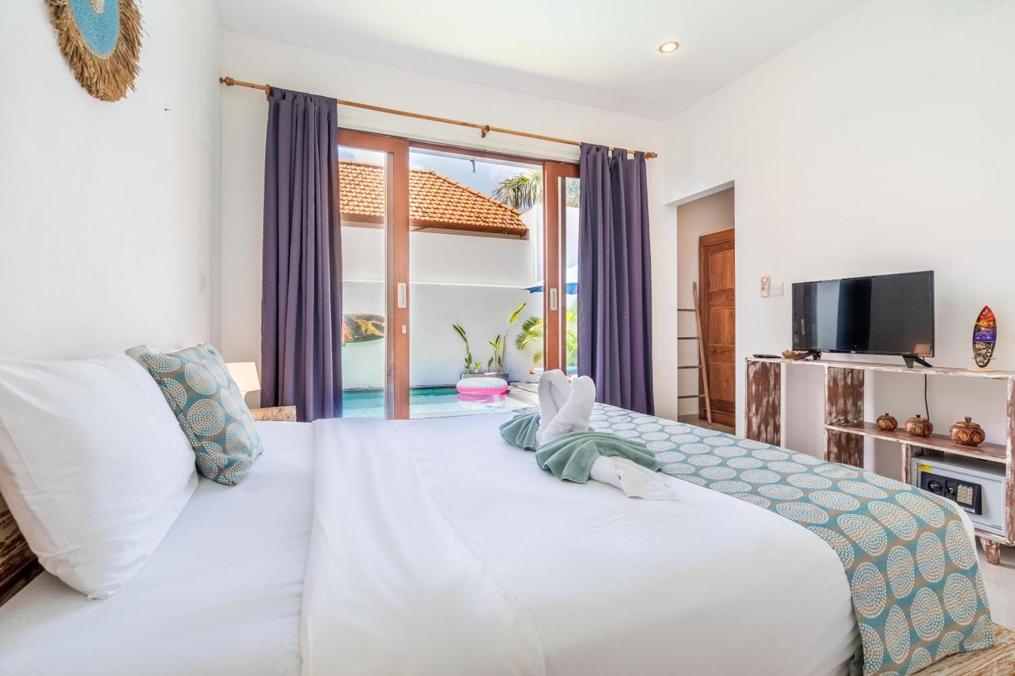 4-Bedroom Pool Villa Near Seminyak Center Экстерьер фото