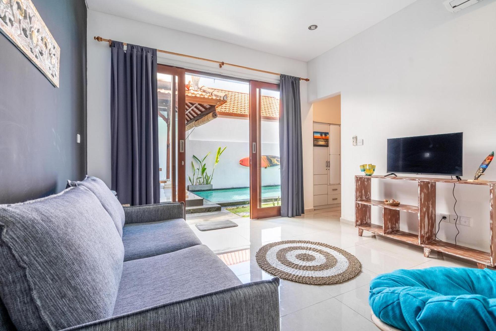 4-Bedroom Pool Villa Near Seminyak Center Экстерьер фото