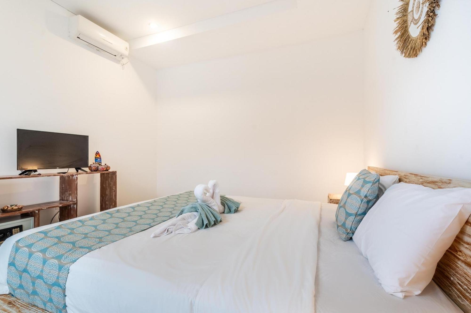 4-Bedroom Pool Villa Near Seminyak Center Экстерьер фото