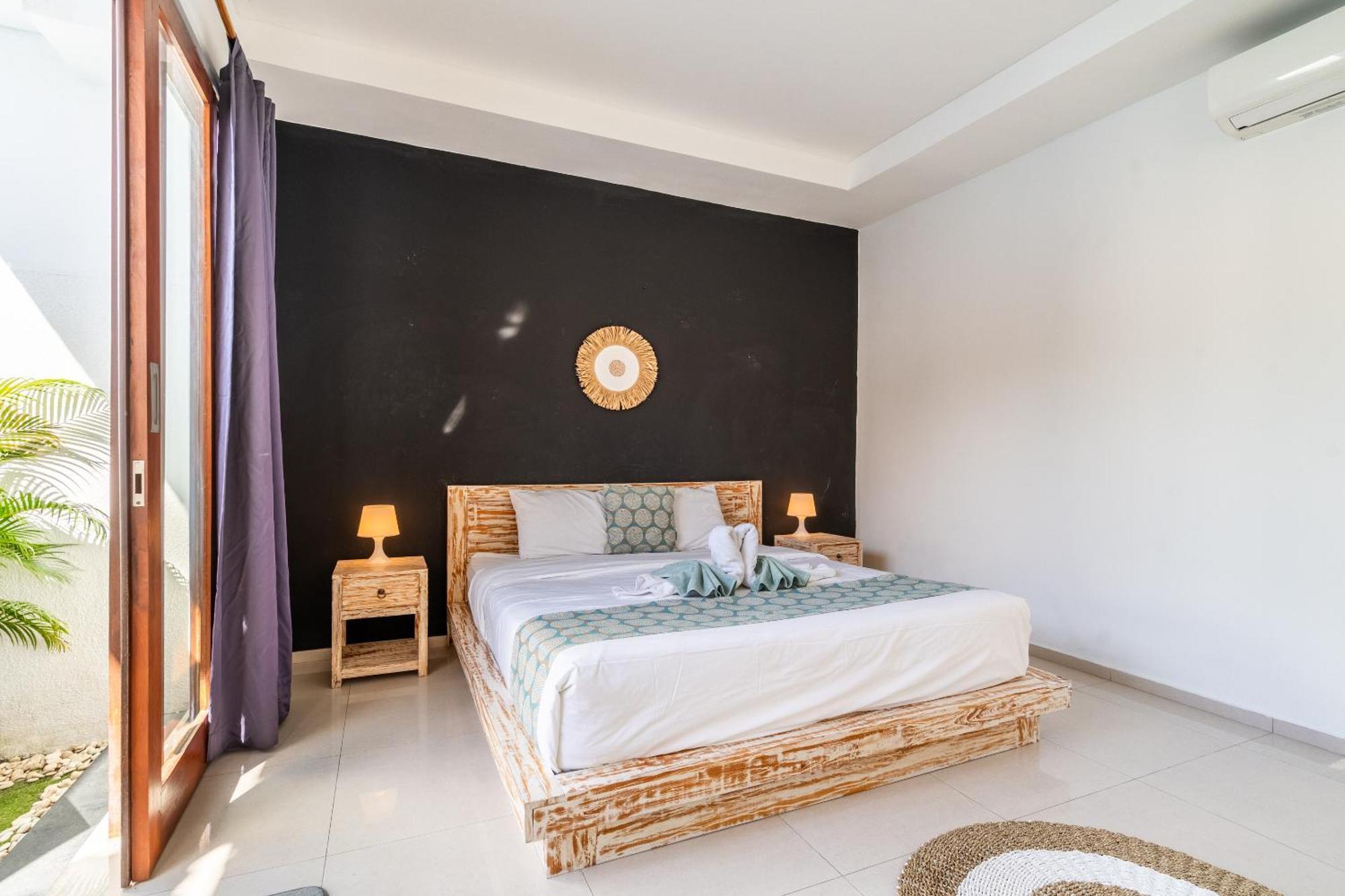 4-Bedroom Pool Villa Near Seminyak Center Экстерьер фото